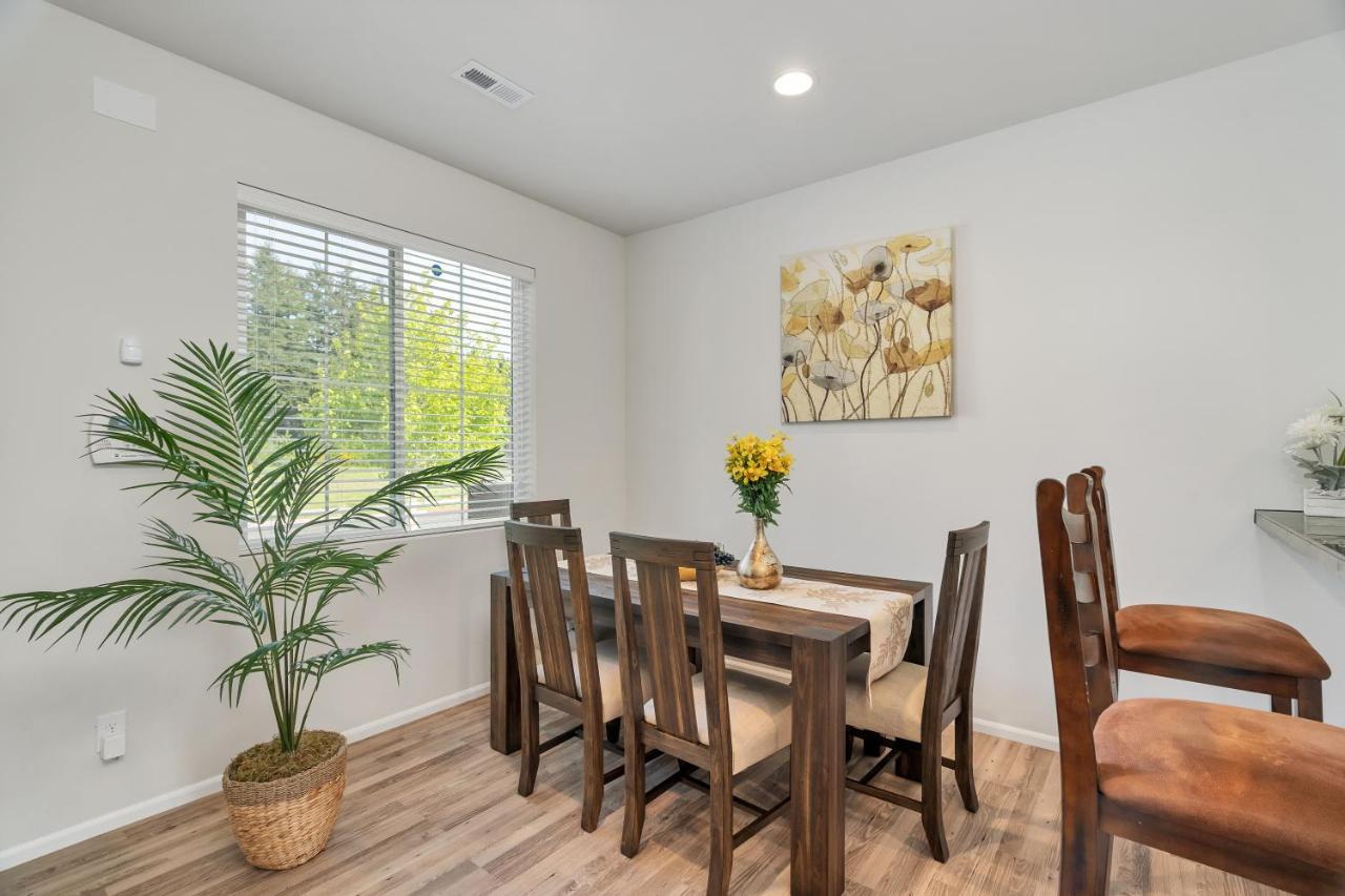 Terra House Tacoma - Ev Power Station, Crib, Stroller, High Chair Екстериор снимка